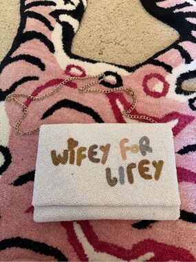 Wifey For Lifey Beaded White Chain-Handle Crossbody Clutch